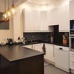 Appartement Spacieux Pour 4 Pers, Proche Arc De Triomphe Et Champs-Elysees